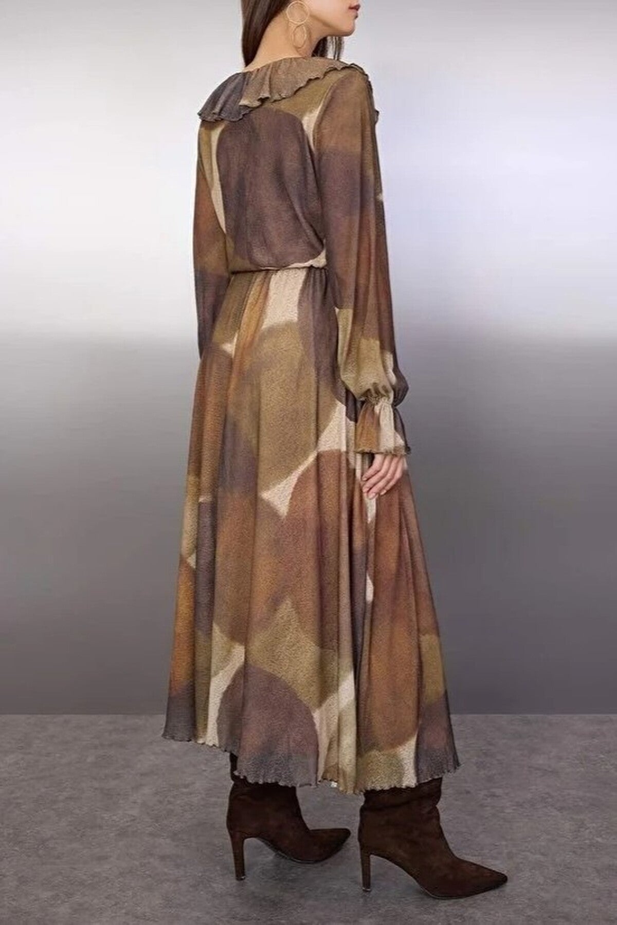 Printed Ruffle Detail Maxi Stretch Knit Dress