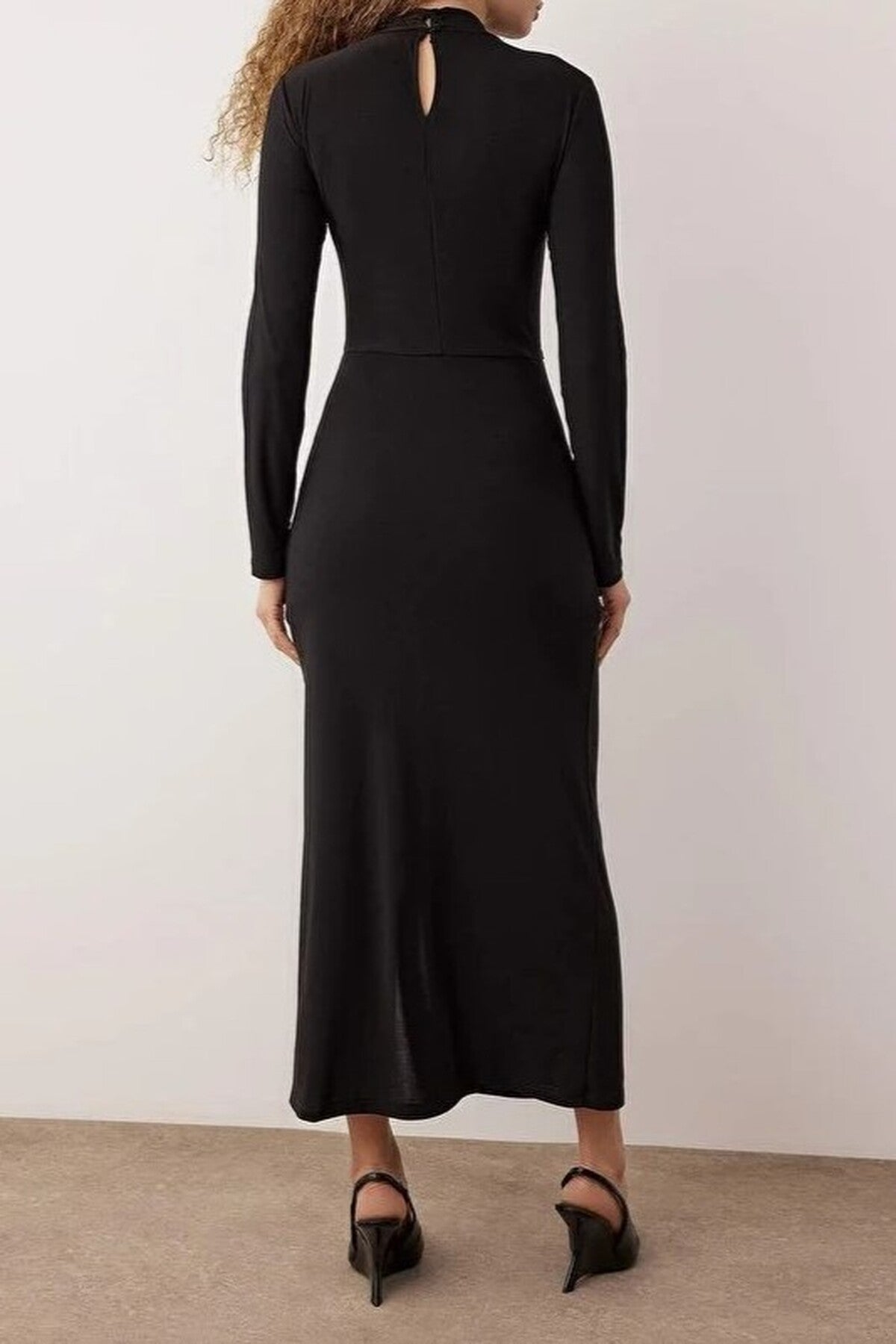 Maxi Knitted Dress with Accessory Details