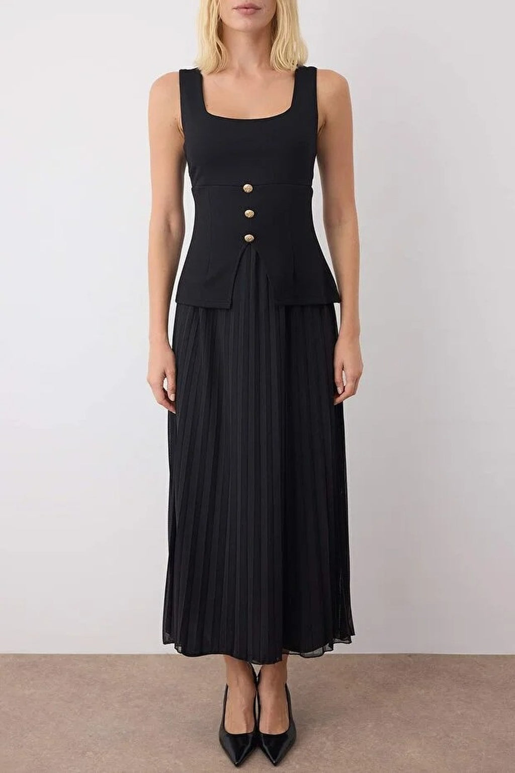 Maxi Sleeveless Lined Knitted Dress with Pleated Tulle and Button Detail