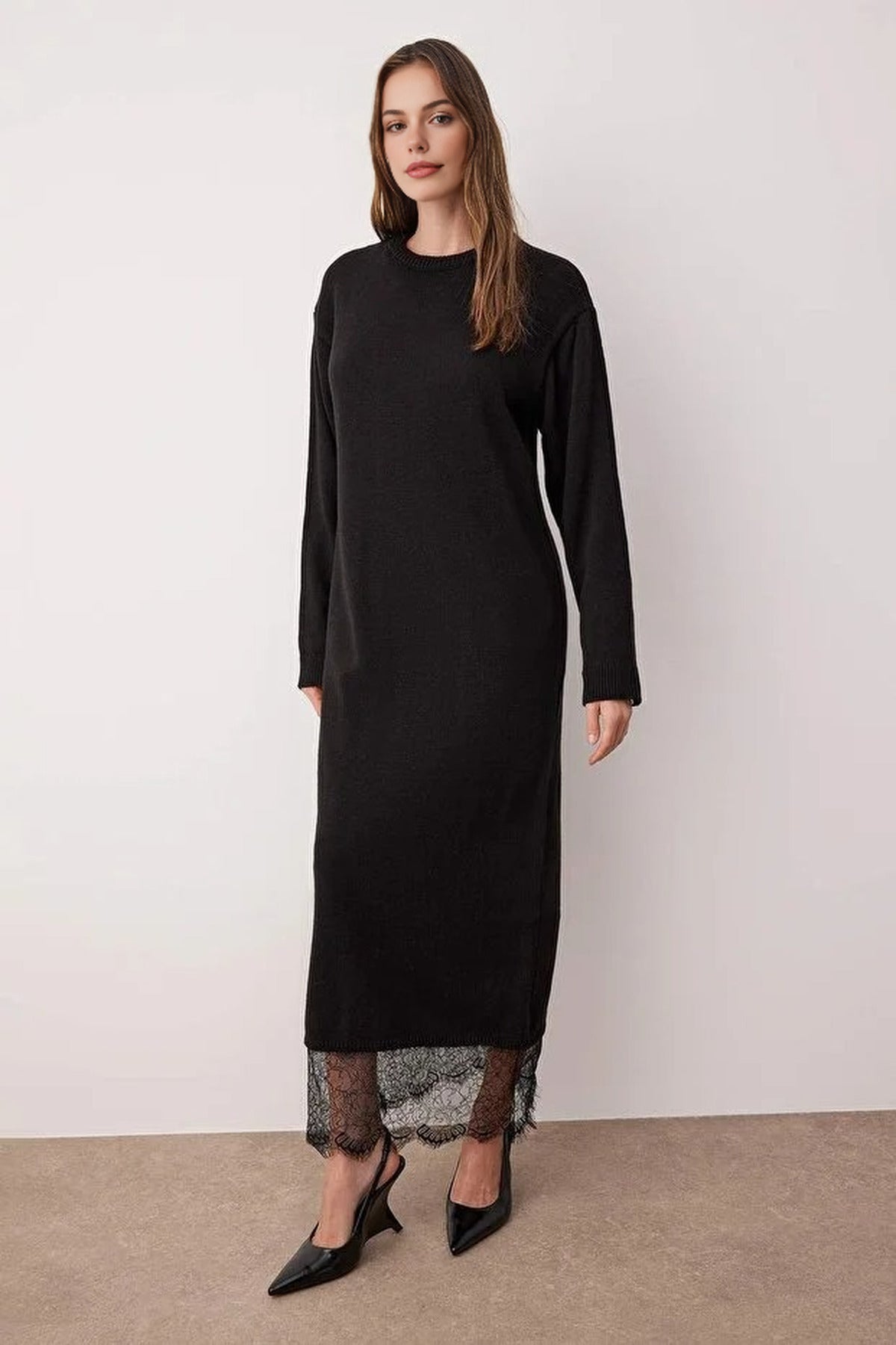 Lace Detail Knitted Dress