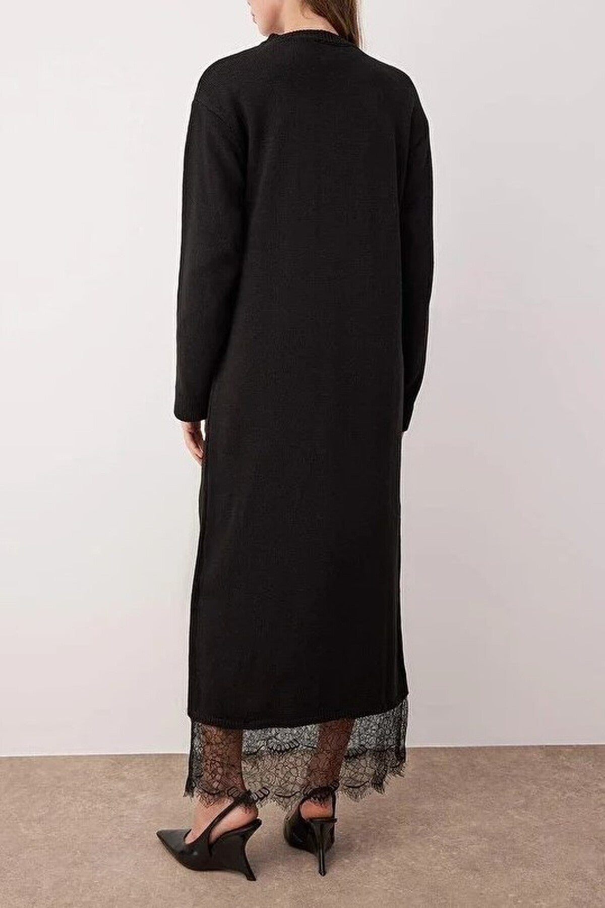 Lace Detail Knitted Dress