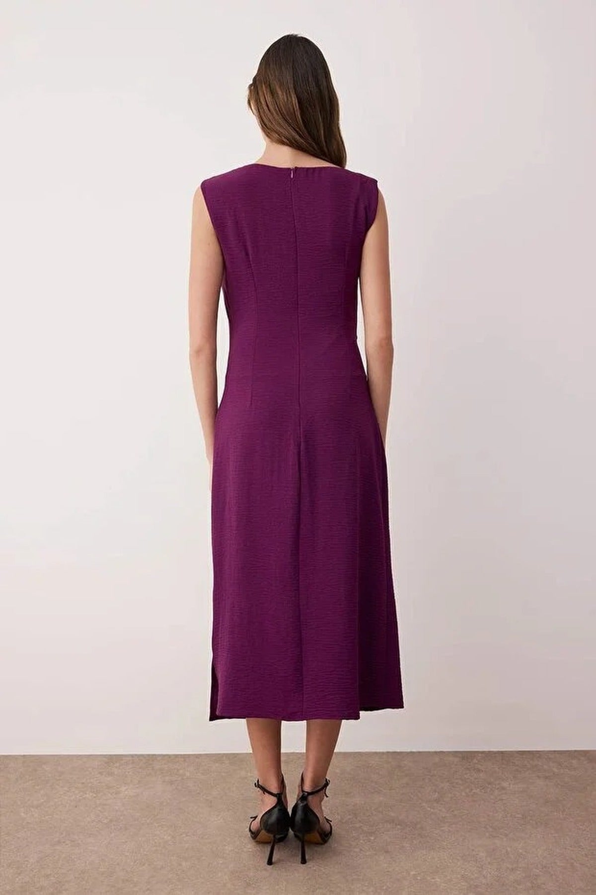 Accessory Detailed Midi Woven Dress