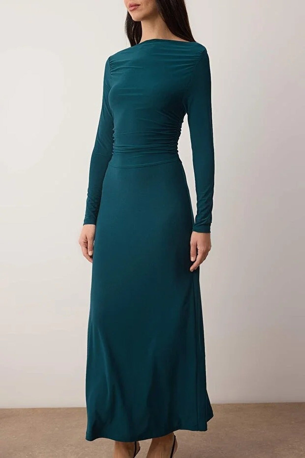 Gathered Detail Stretchy Midi Knit Dress