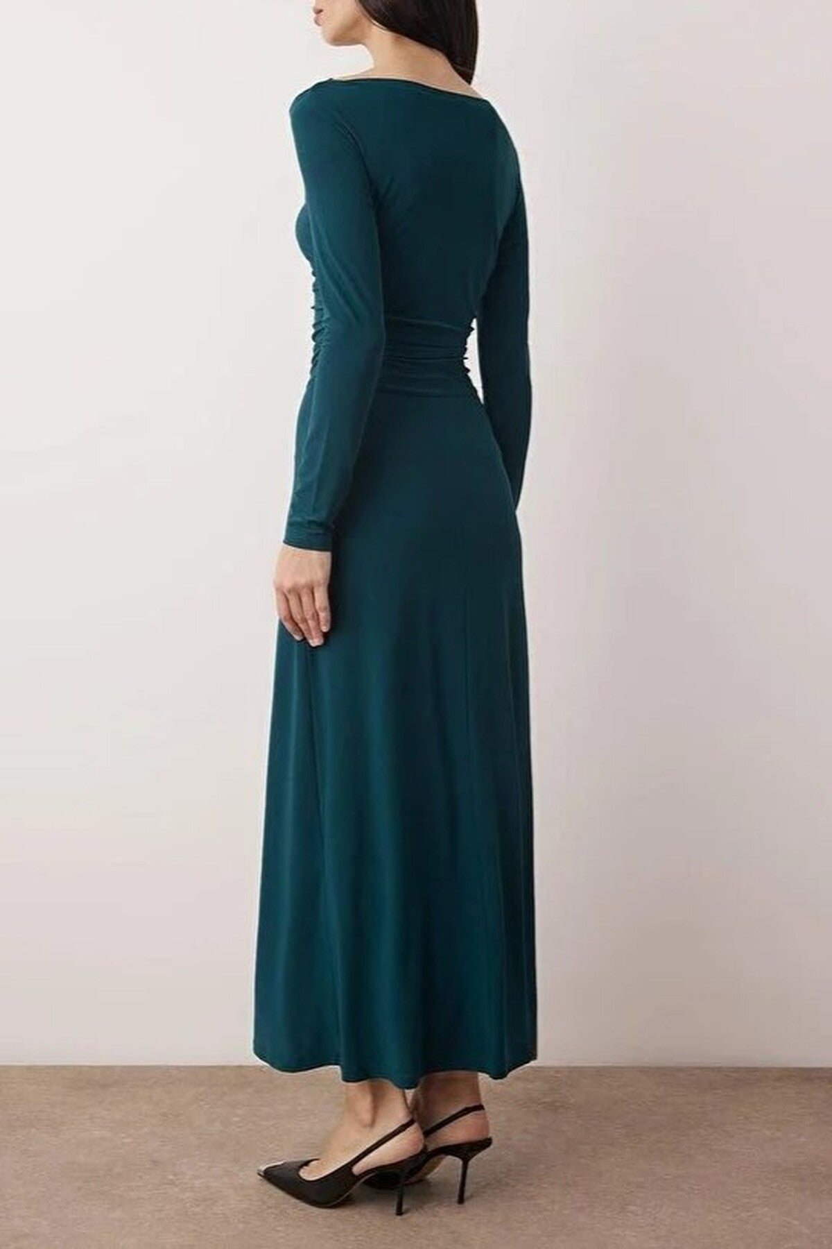 Gathered Detail Stretchy Midi Knit Dress