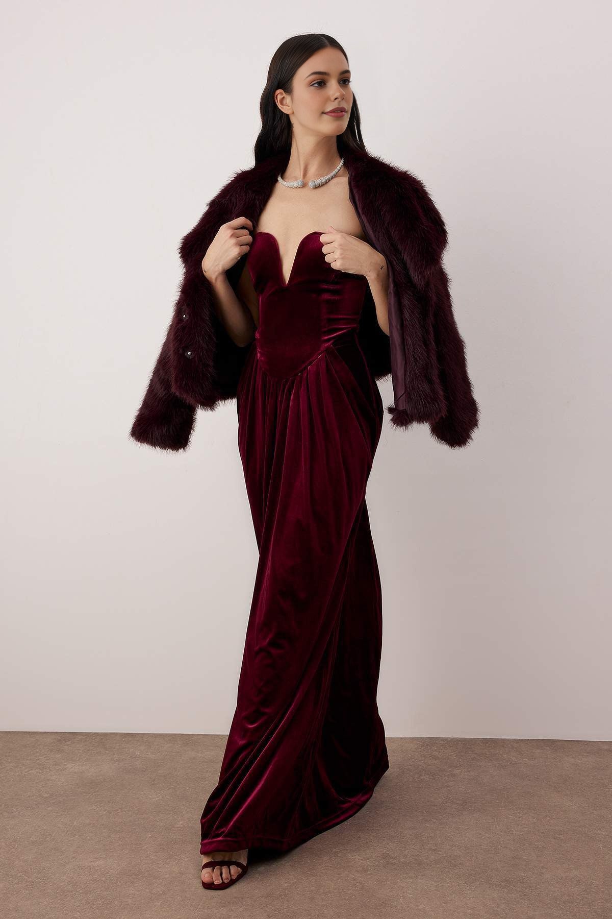 Velvet Sweetheart Neckline Maxi Evening Dress
