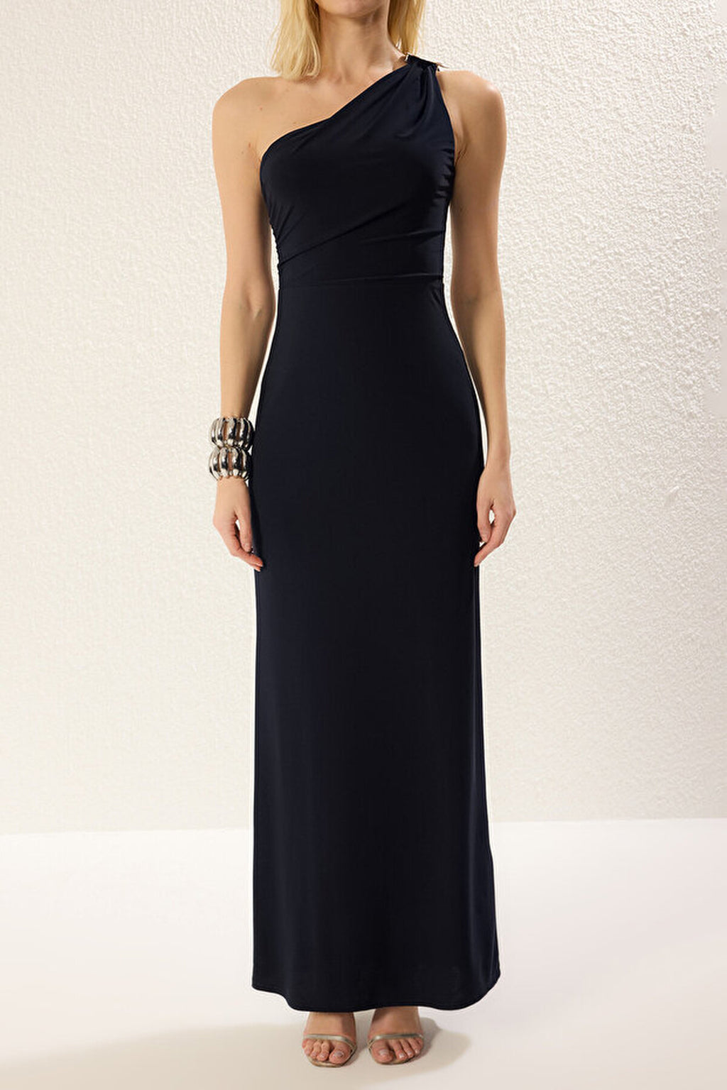 One-Shoulder Knitted Maxi Elegant Evening Dress with Accessory Details
