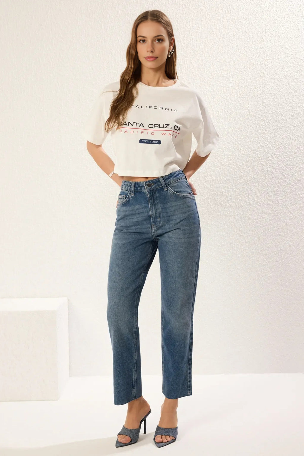 High Waist Straight Jeans with Cut-Out Legs