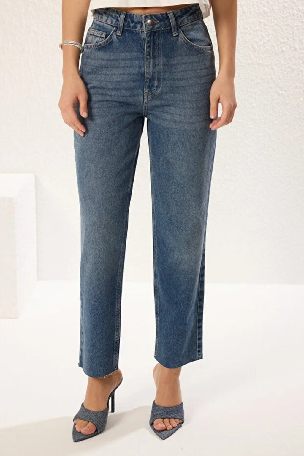 High Waist Straight Jeans with Cut-Out Legs