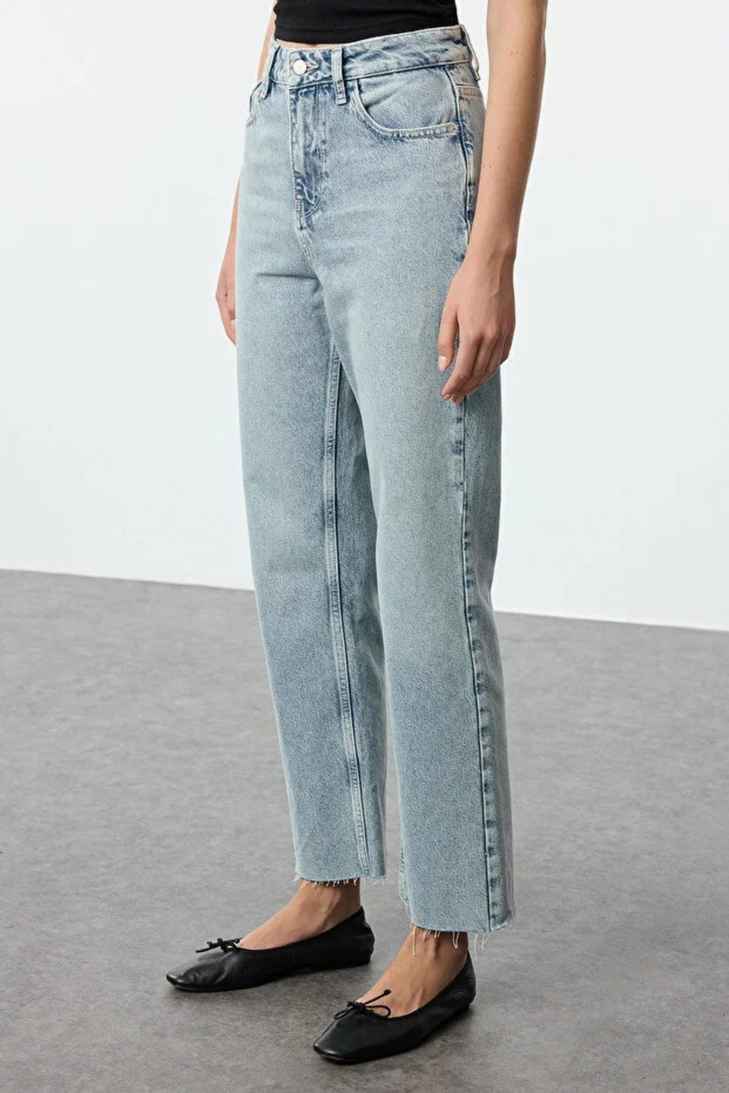 High Waist Straight Jeans with Cut-Out Legs
