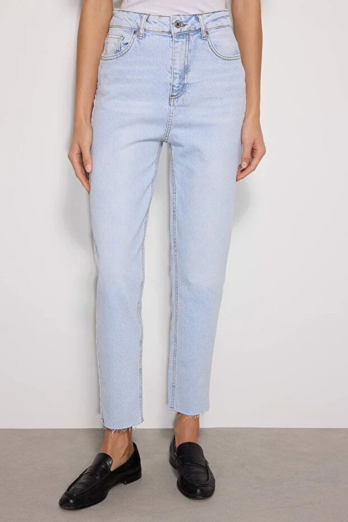 High Waist Slim Mom Jeans