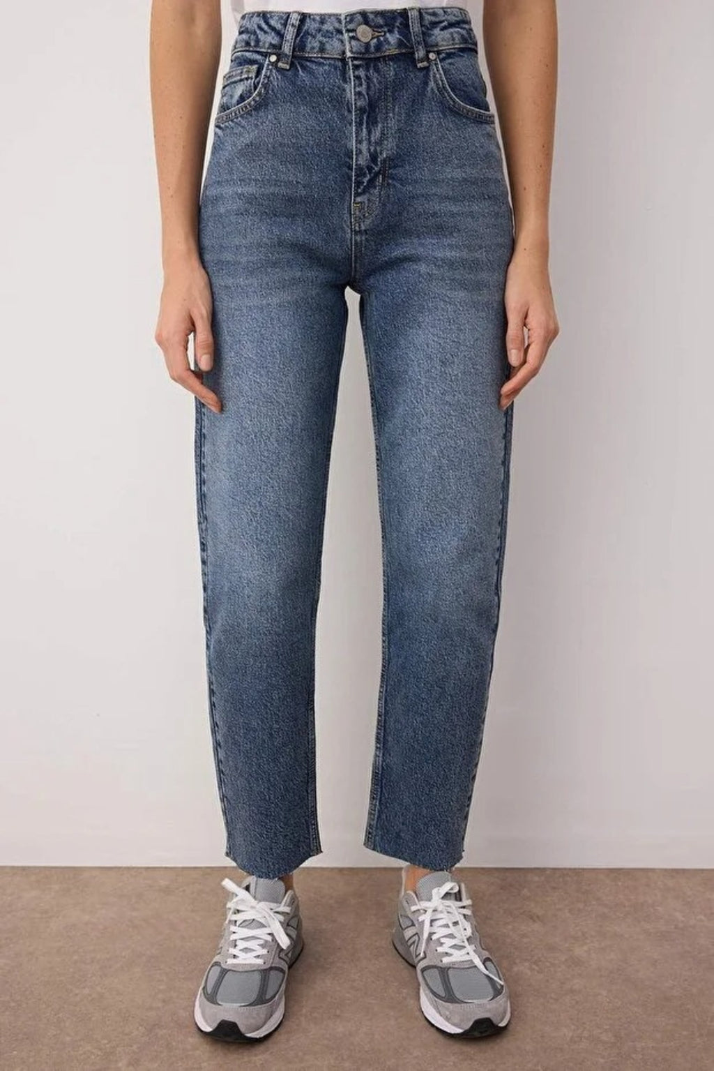 High Waist Slim Mom Jeans