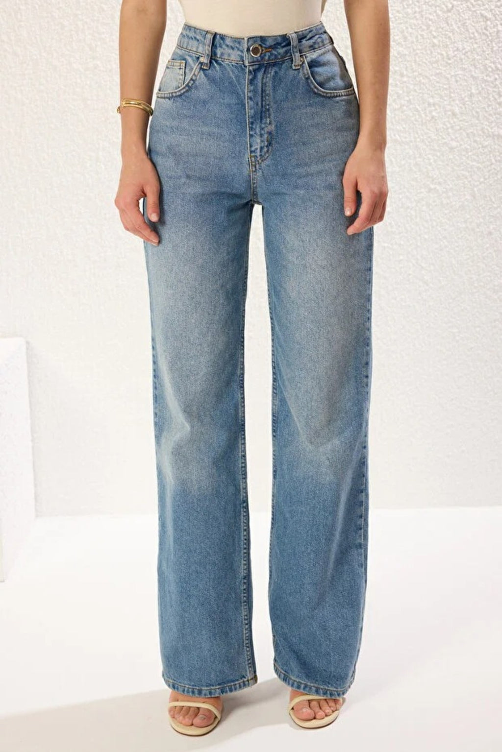 High Waist Wide Leg Jeans