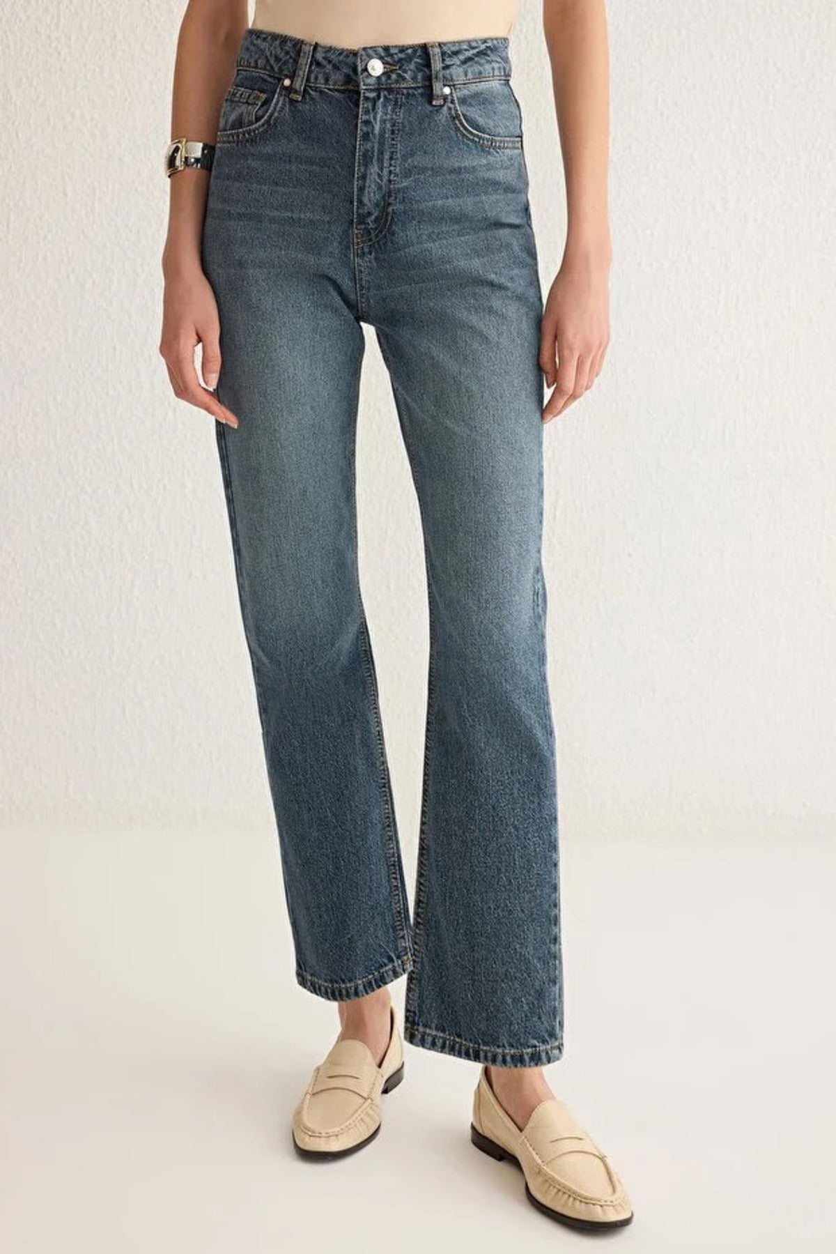 High Waist Straight Cut Jeans