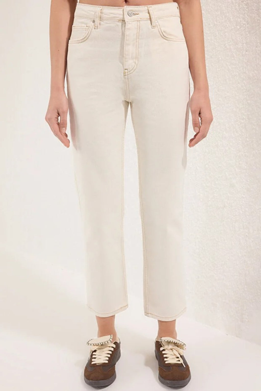 High Waist Straight Cut Jeans