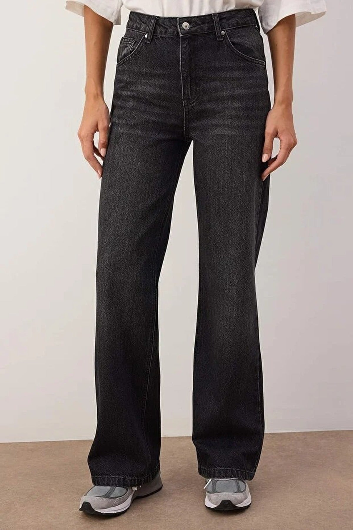 Faded Effect Vintage High Waist Wide Leg Jeans