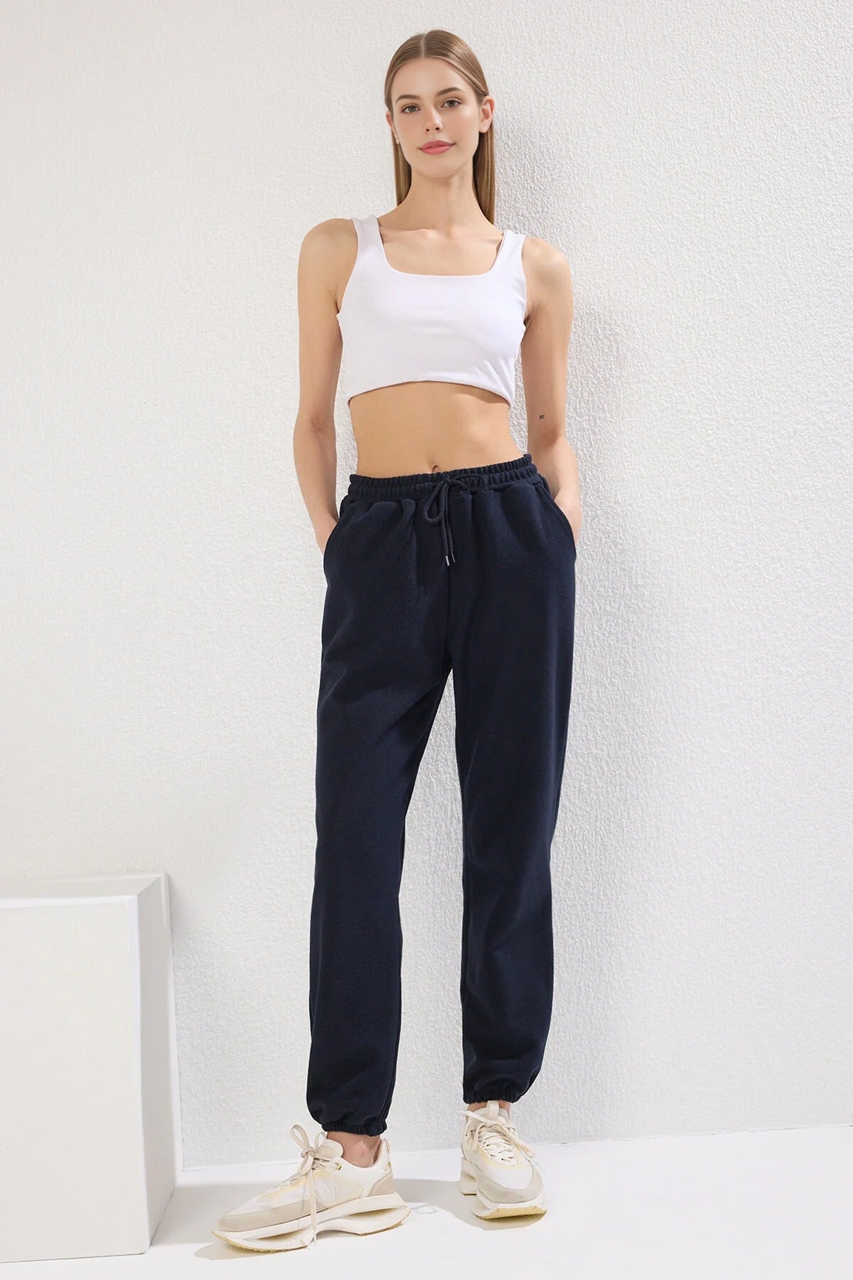 Relaxed Fit Knit Jogger with Pockets