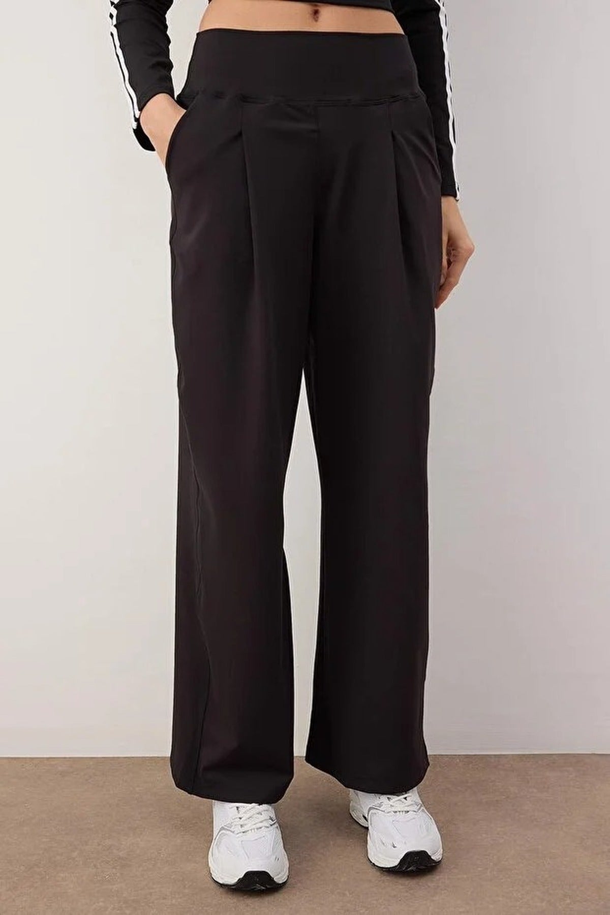Brushed Soft Fabric Knit Sports Jogger