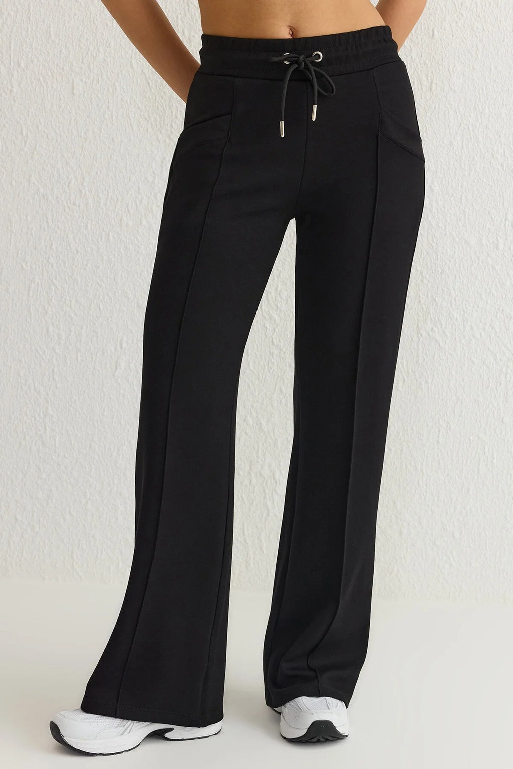 Soft Fabric Sport Knit Jogger with Pockets and Reflective Print
