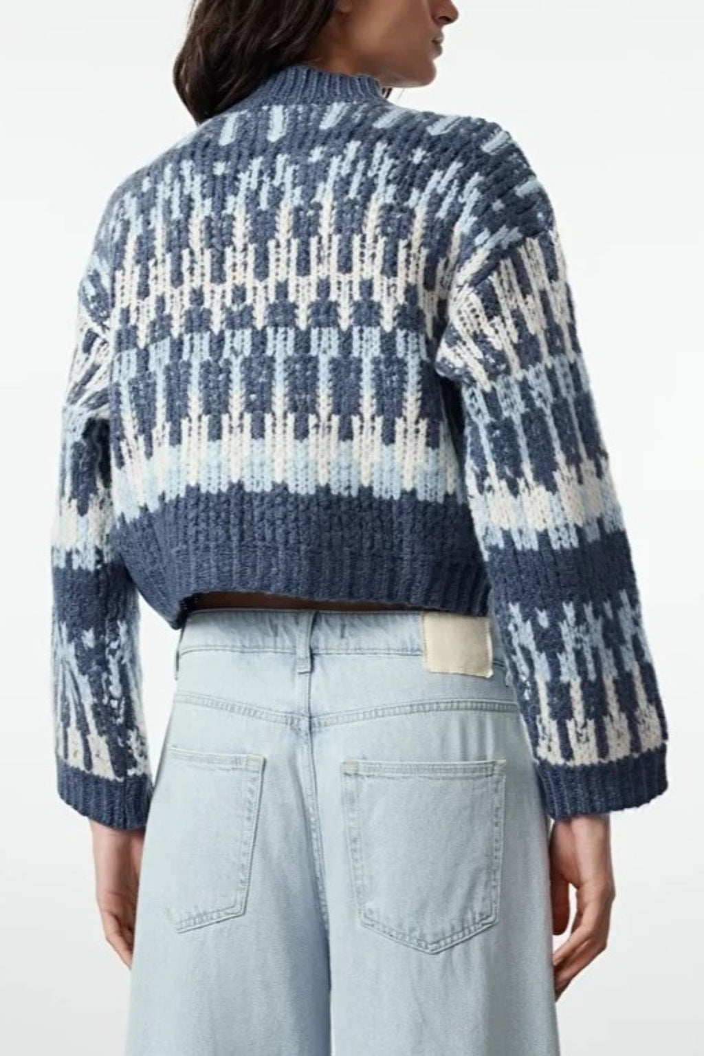 Soft-Textured Ethnic Pattern Thick Cropped Knit Sweater