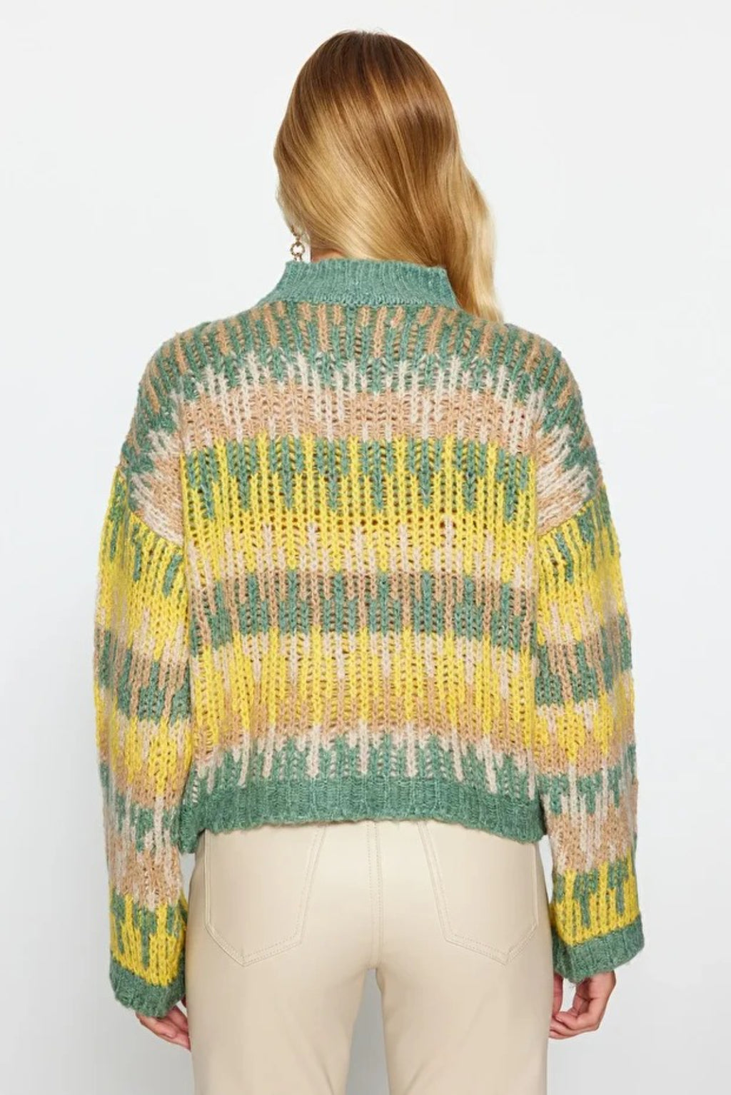 Soft-Textured Ethnic Pattern Thick Cropped Knit Sweater