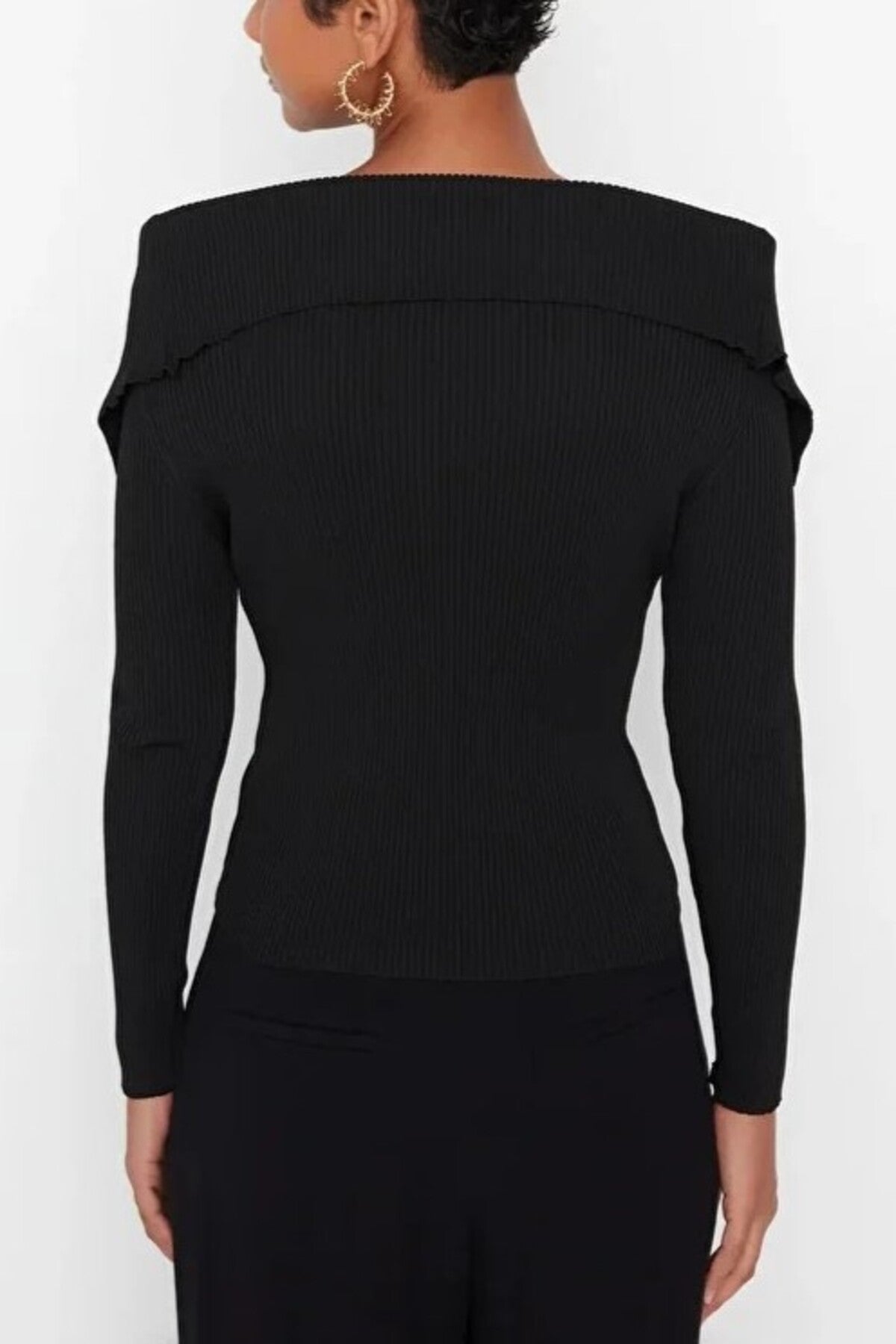 Carmen Collar Knit Sweater