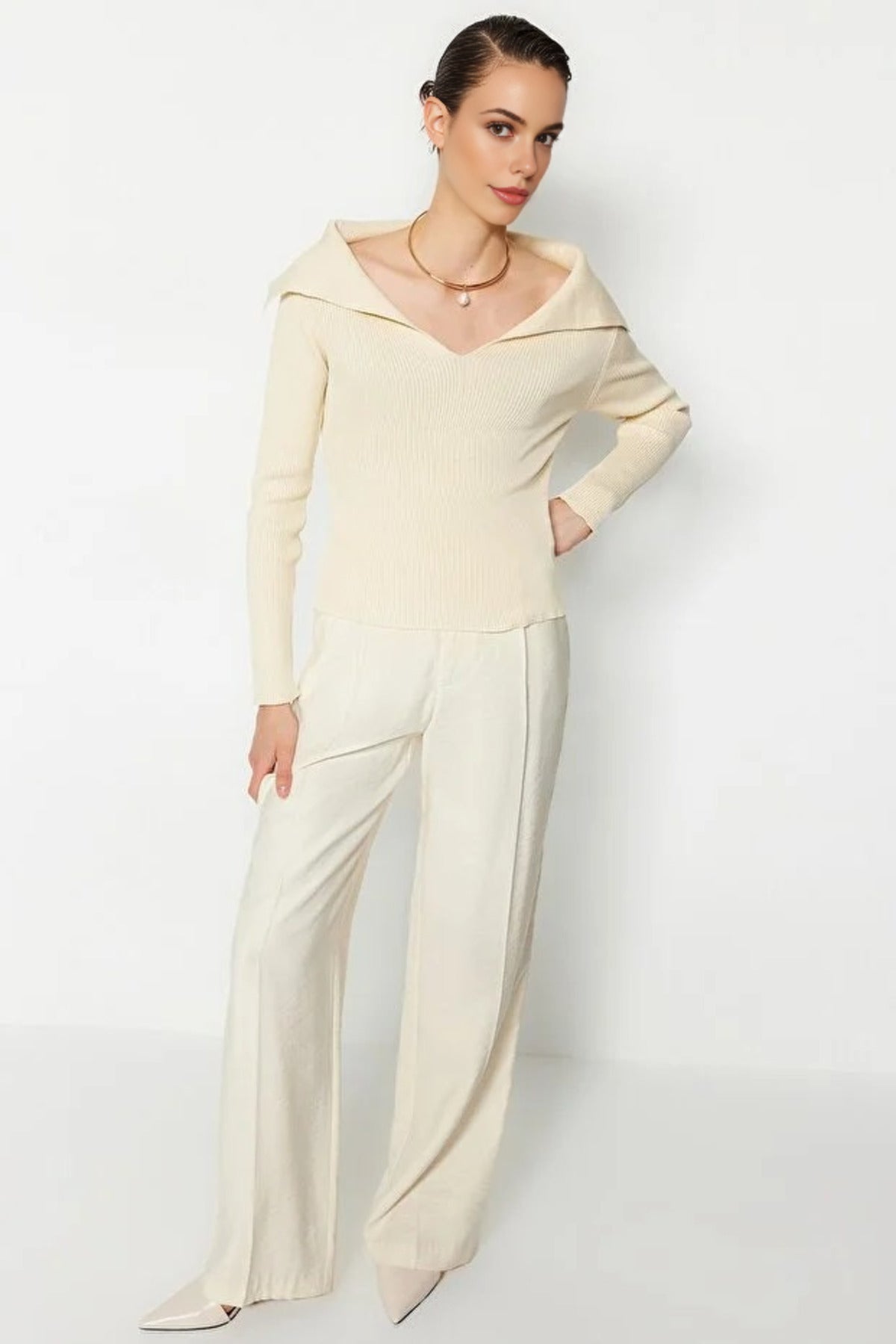 Carmen Collar Knit Sweater