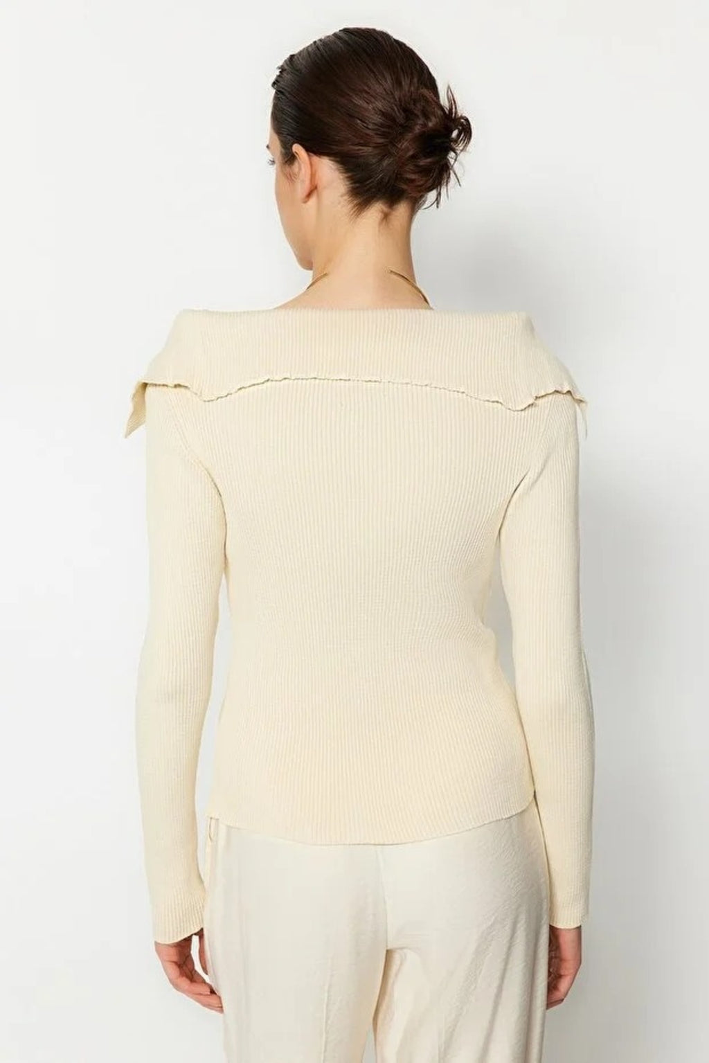 Carmen Collar Knit Sweater