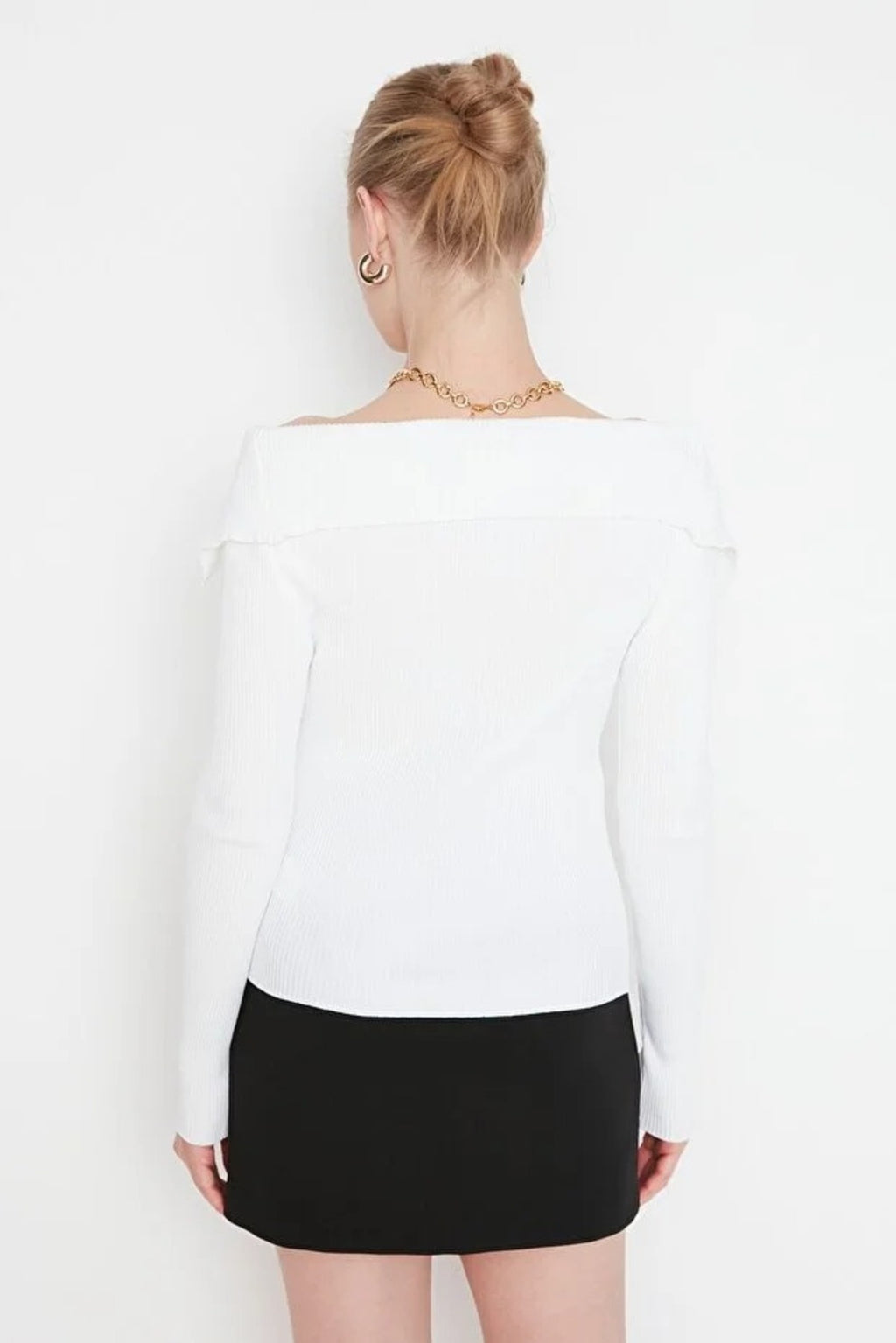 Carmen Collar Knit Sweater