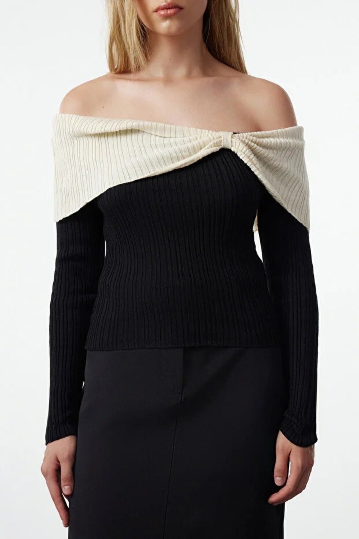 Carmen Collar Knit Sweater