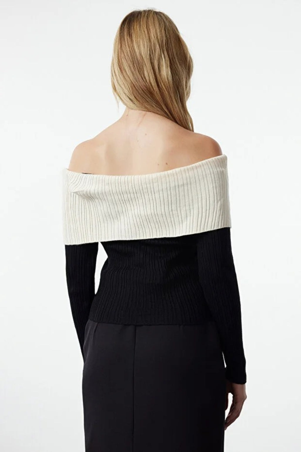 Carmen Collar Knit Sweater