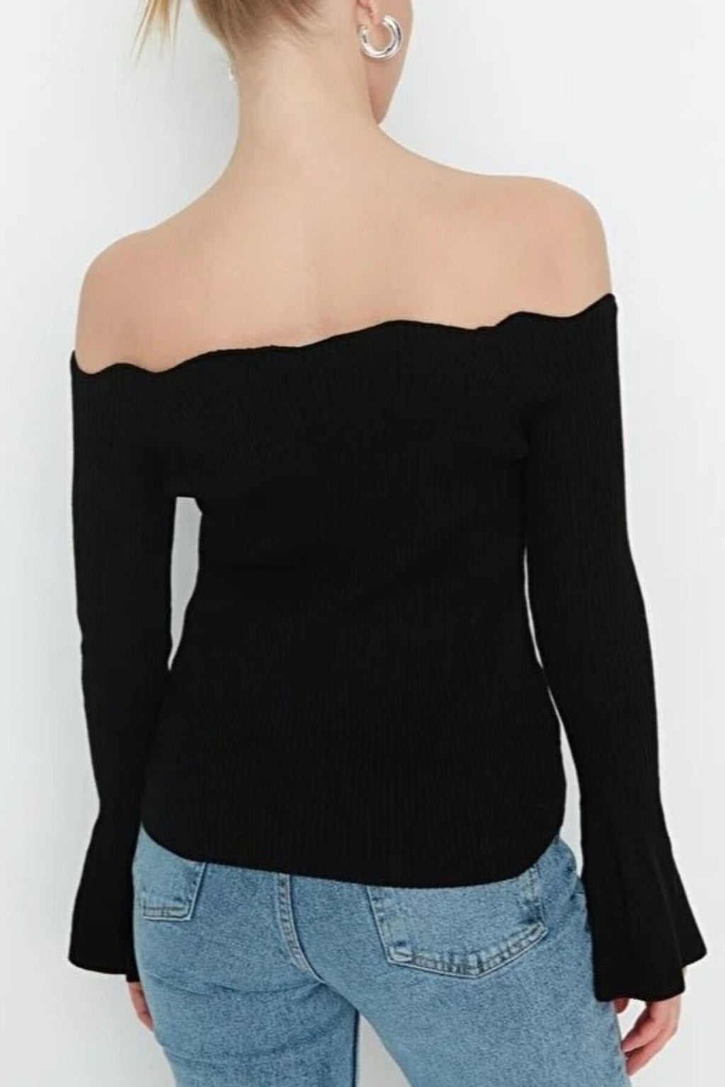 Carmen Collar Knit Sweater