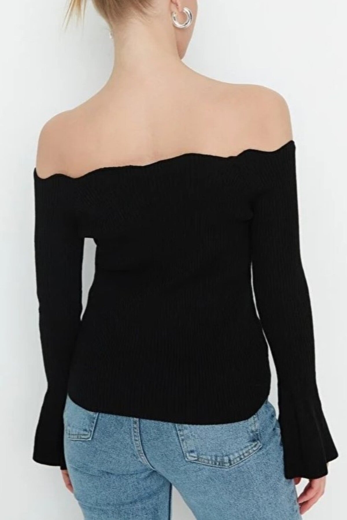 Carmen Collar Knit Sweater