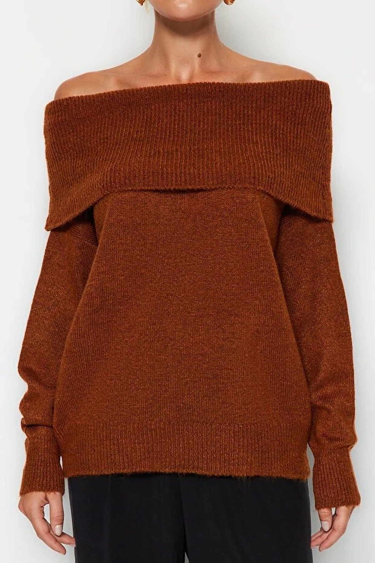 Soft Textured Carmen Collar Knit Sweater