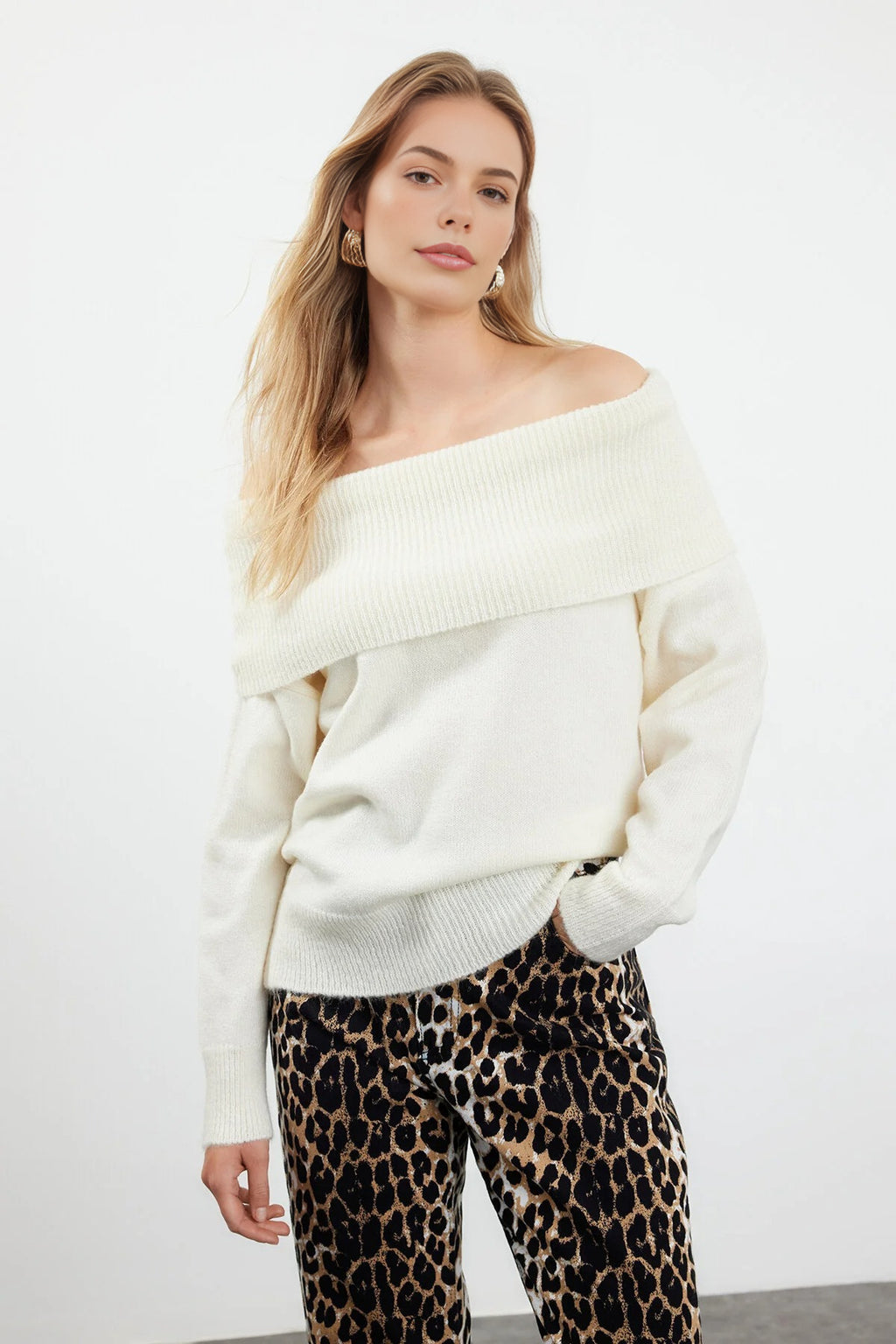 Soft Textured Carmen Collar Knit Sweater