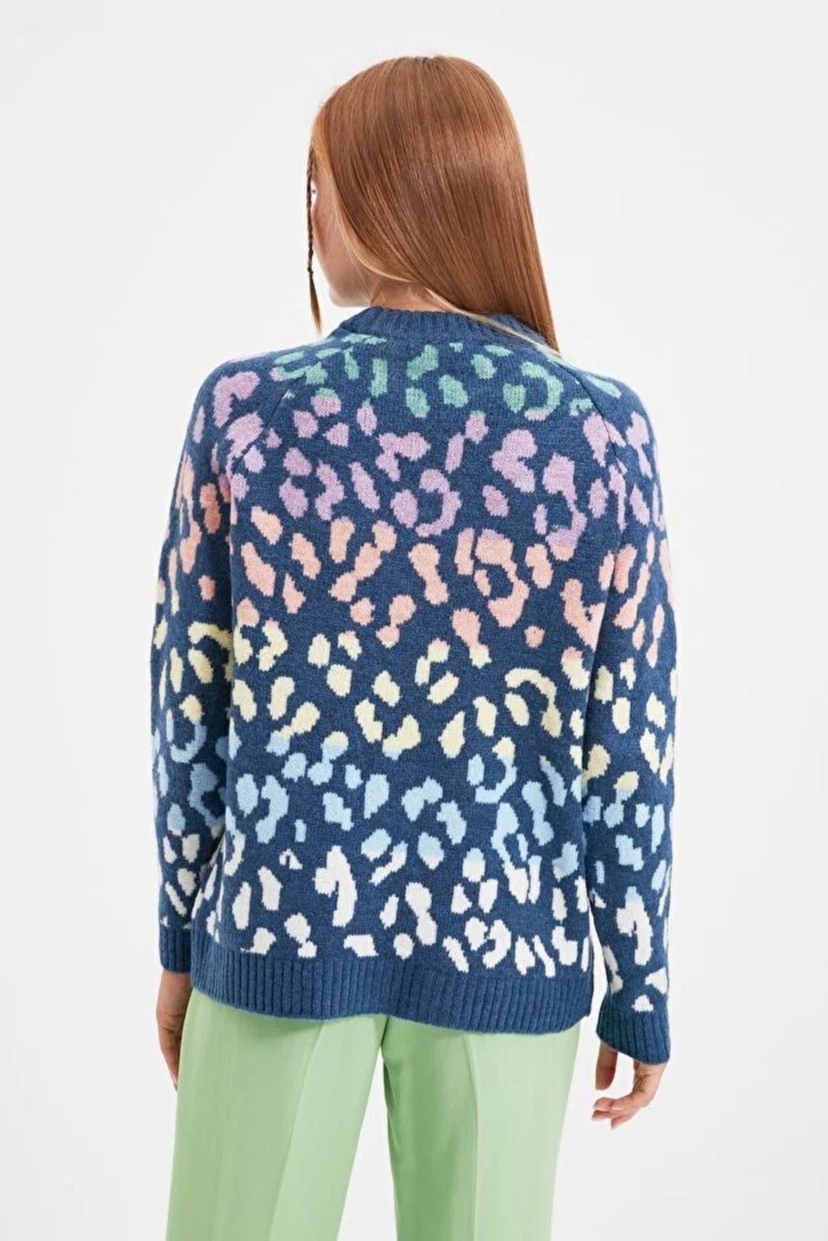 Soft Textured Knit Sweater with Leopard Pattern