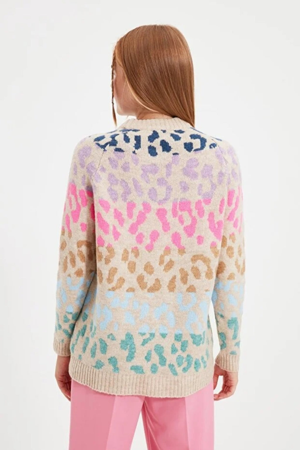 Soft Textured Knit Sweater with Leopard Pattern