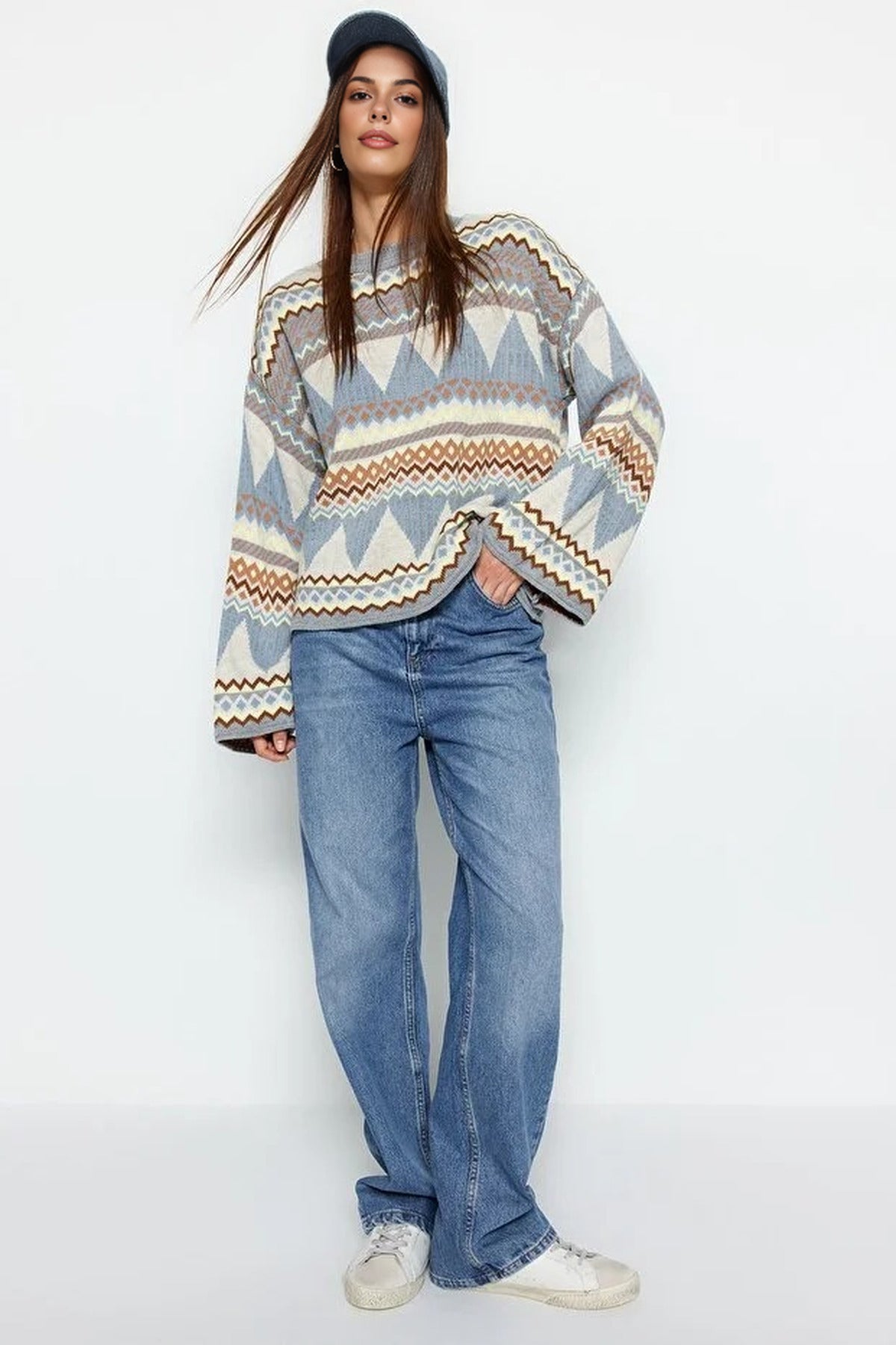 Ethnic Patterned Crew Neck Knit Sweater