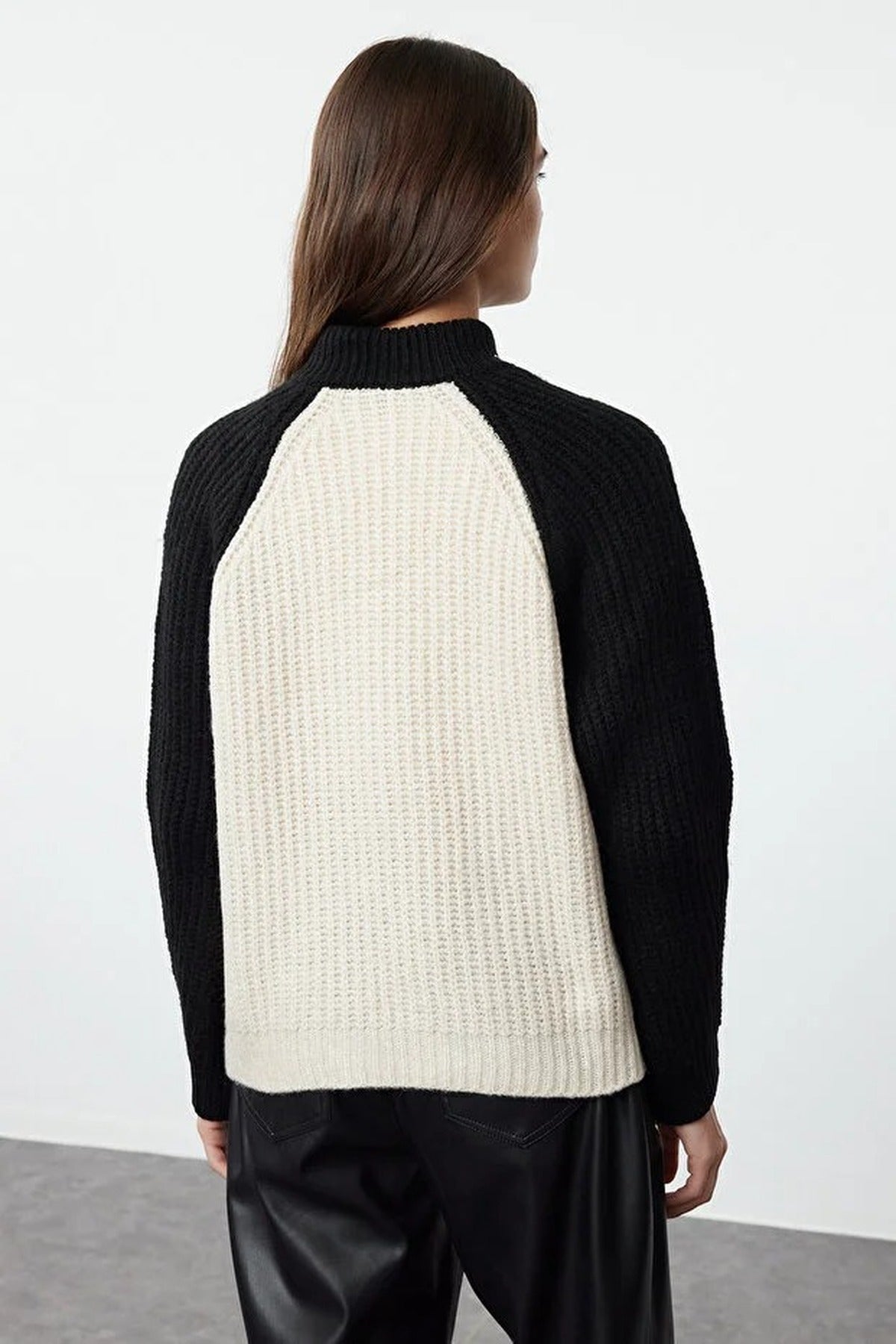 Color Block Soft-Textured Knit Sweater