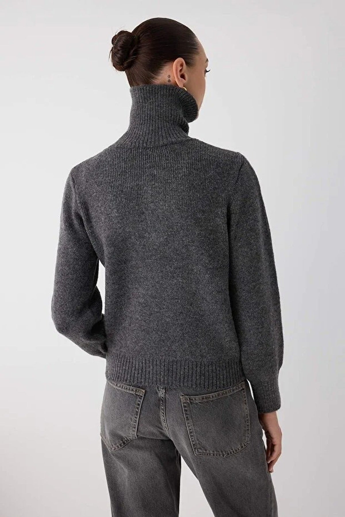 Knit Sweater with Zipper Detail