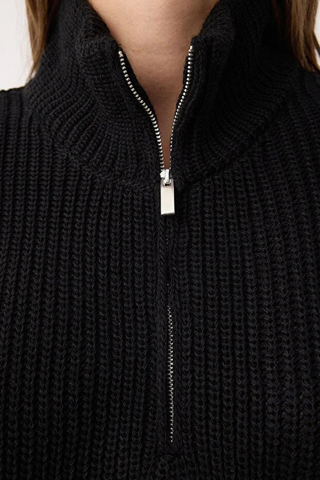 Super Crop Knit Sweater with Zipper Detail