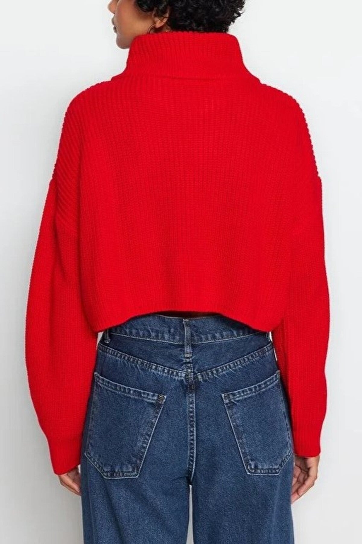 Super Crop Knit Sweater with Zipper Detail