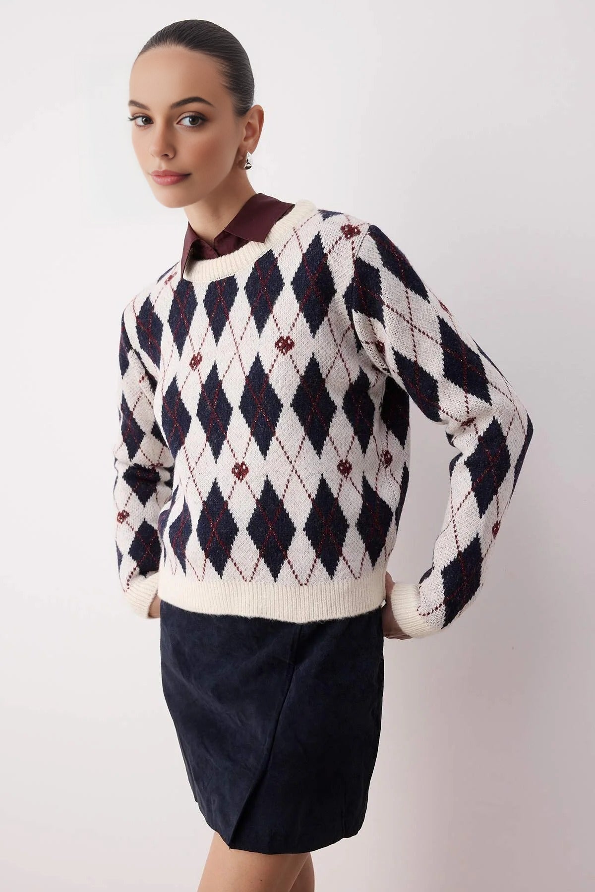 Soft Textured Patterned Glittery Knit Sweater