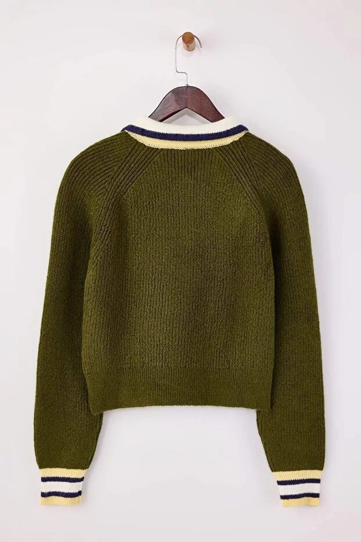 Soft Textured Color Block Knit Sweater