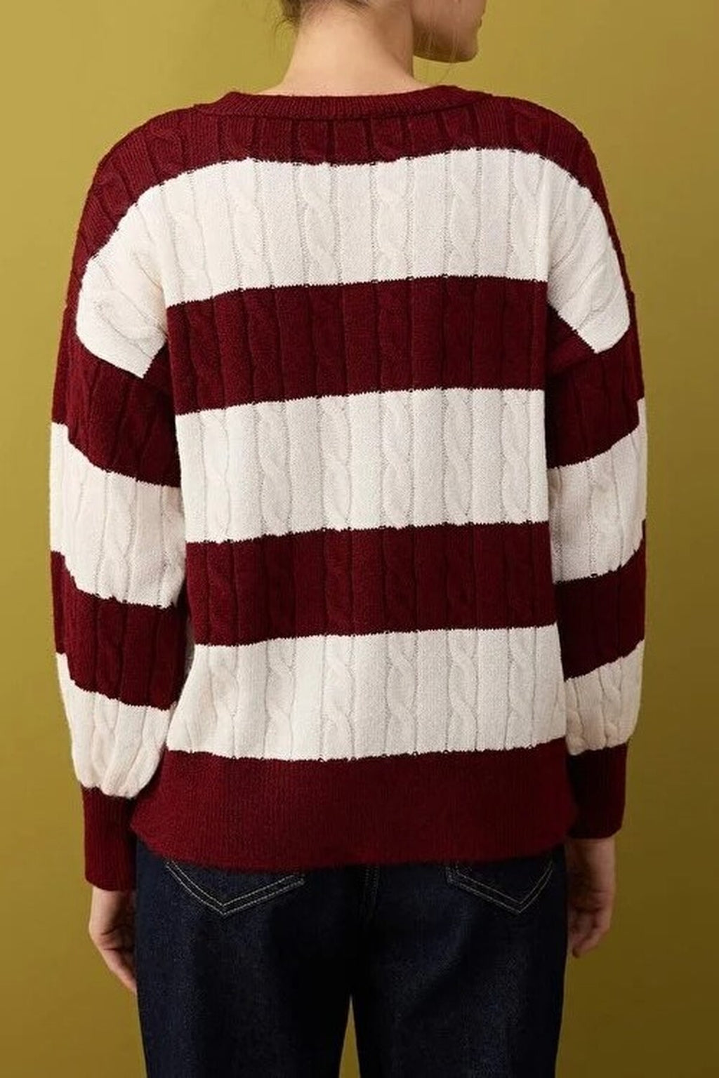 Soft Textured Color Blocking Knit Sweater