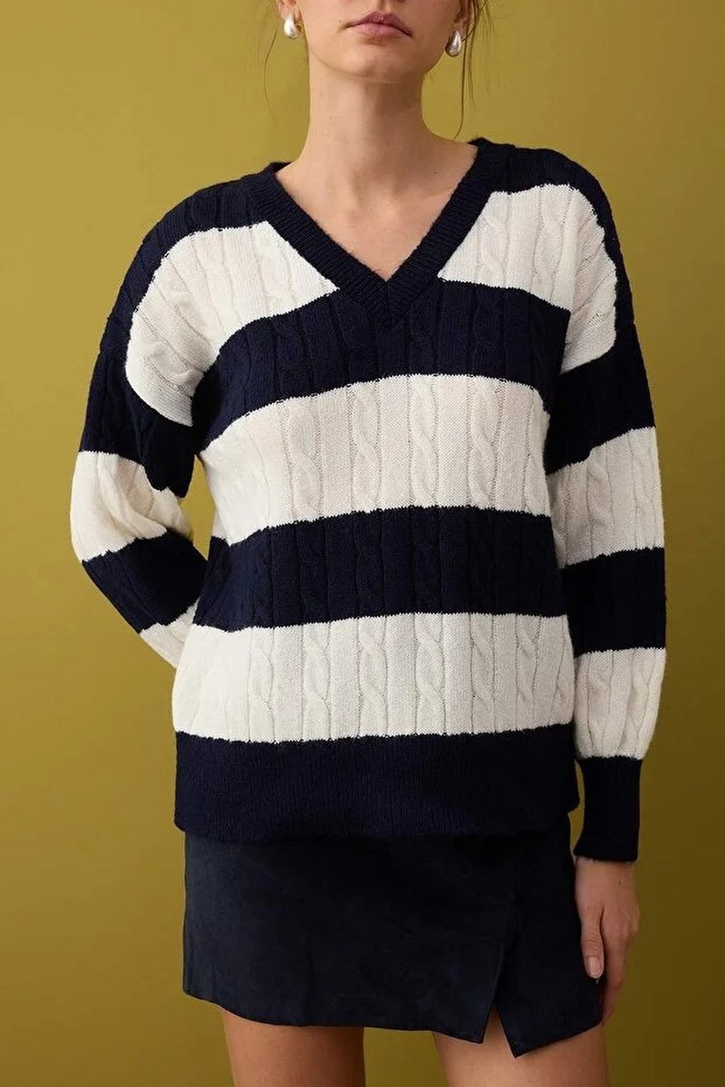 Soft Textured Color Blocking Knit Sweater