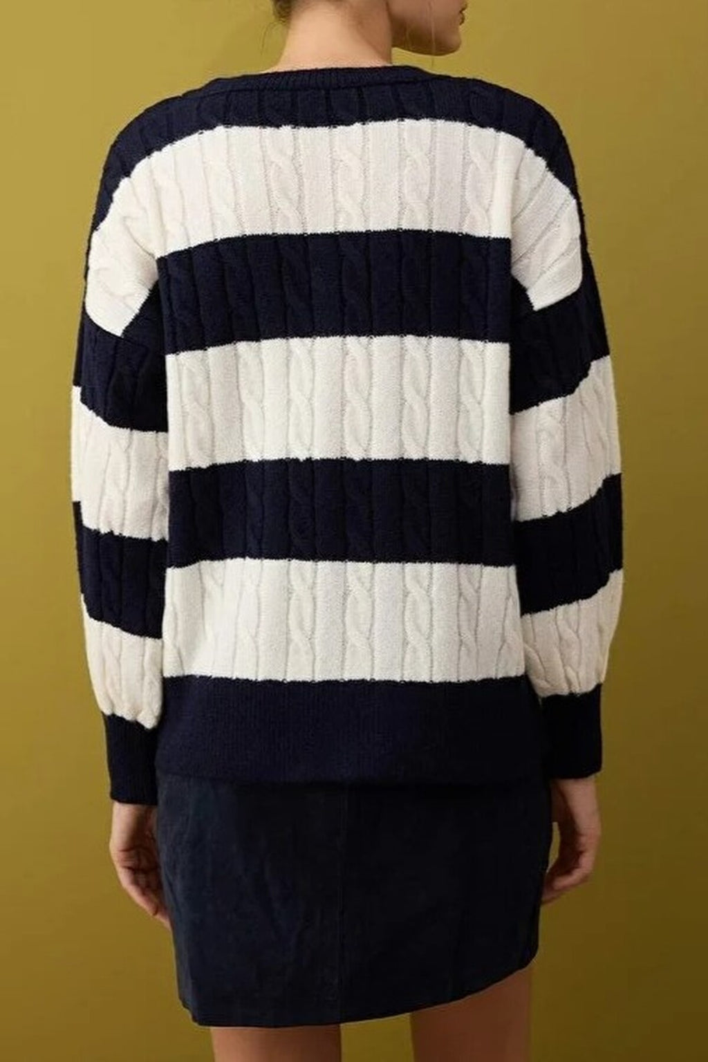 Soft Textured Color Blocking Knit Sweater