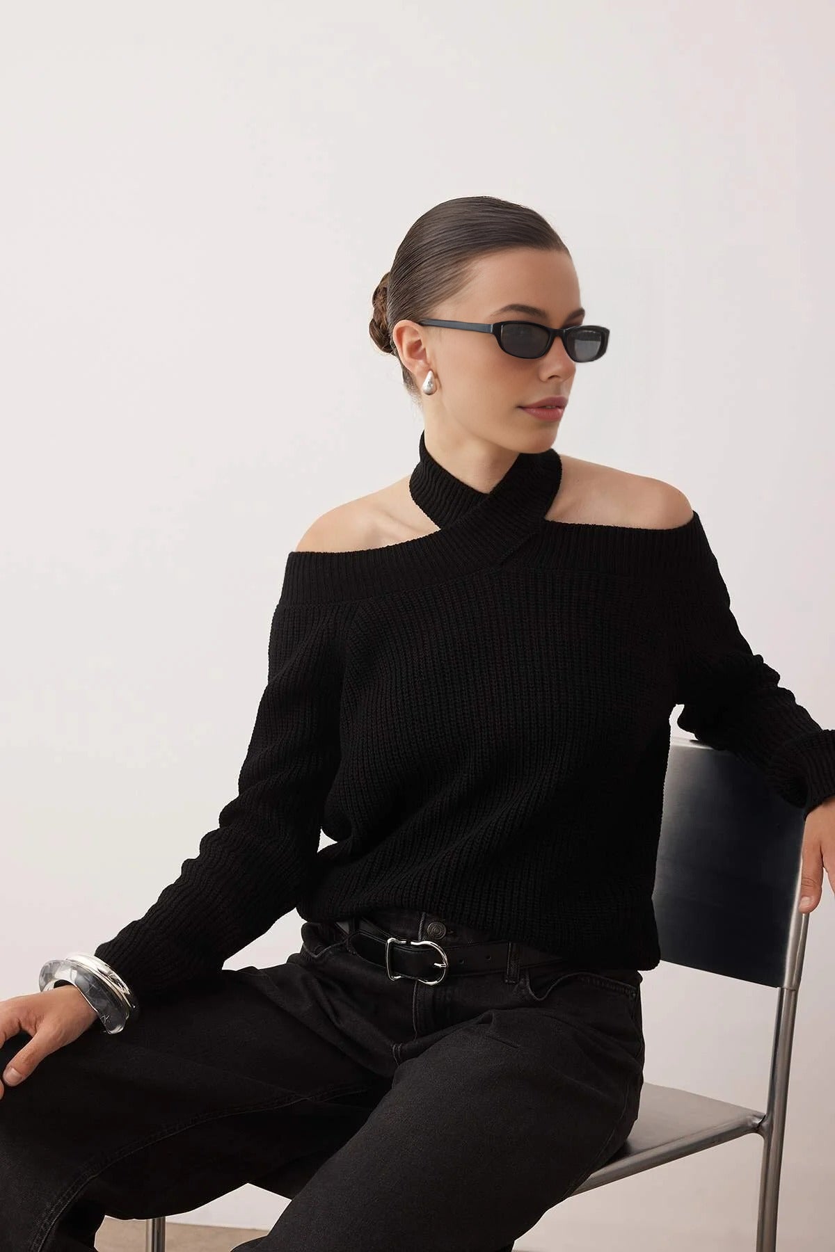 Crop Knit Sweater with Collar Detail