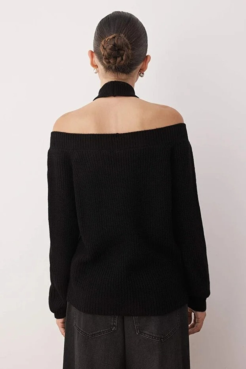 Crop Knit Sweater with Collar Detail