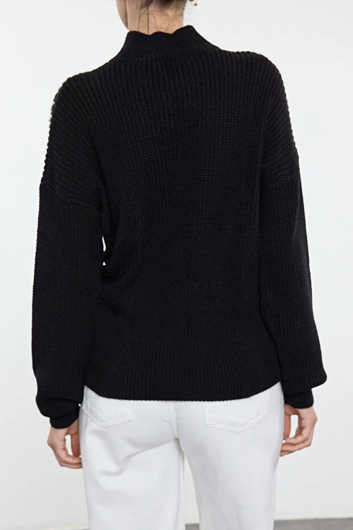 Stone and Pearl Detailed Knitted Sweater