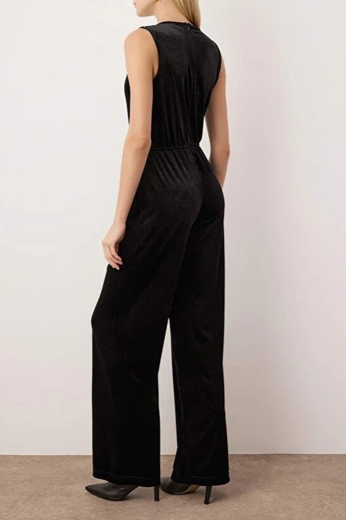 V-Neck Velvet Regular Wide Leg Knit Jumpsuit